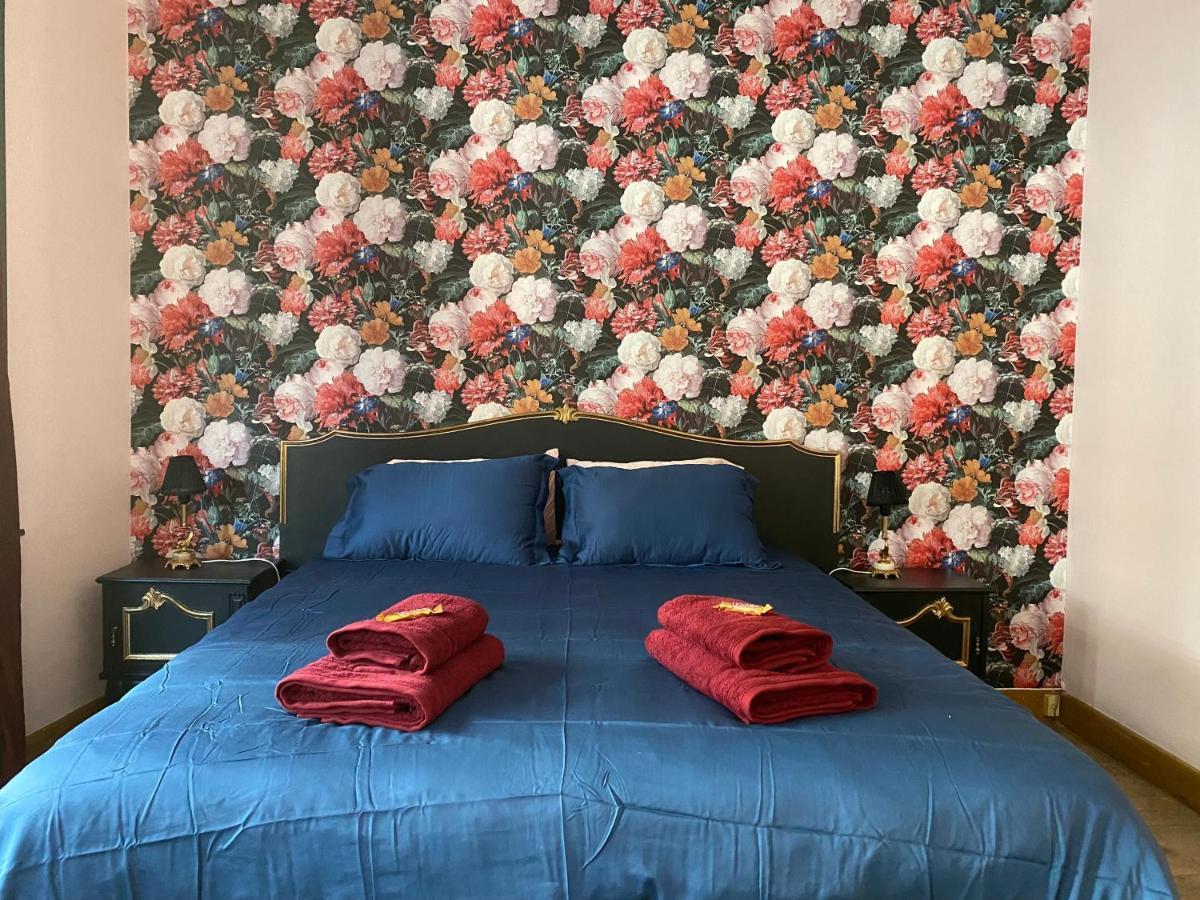 Апартаменты The Pink Studio - Exceptional Location In City Center - Unique & Elegant Намюр Экстерьер фото